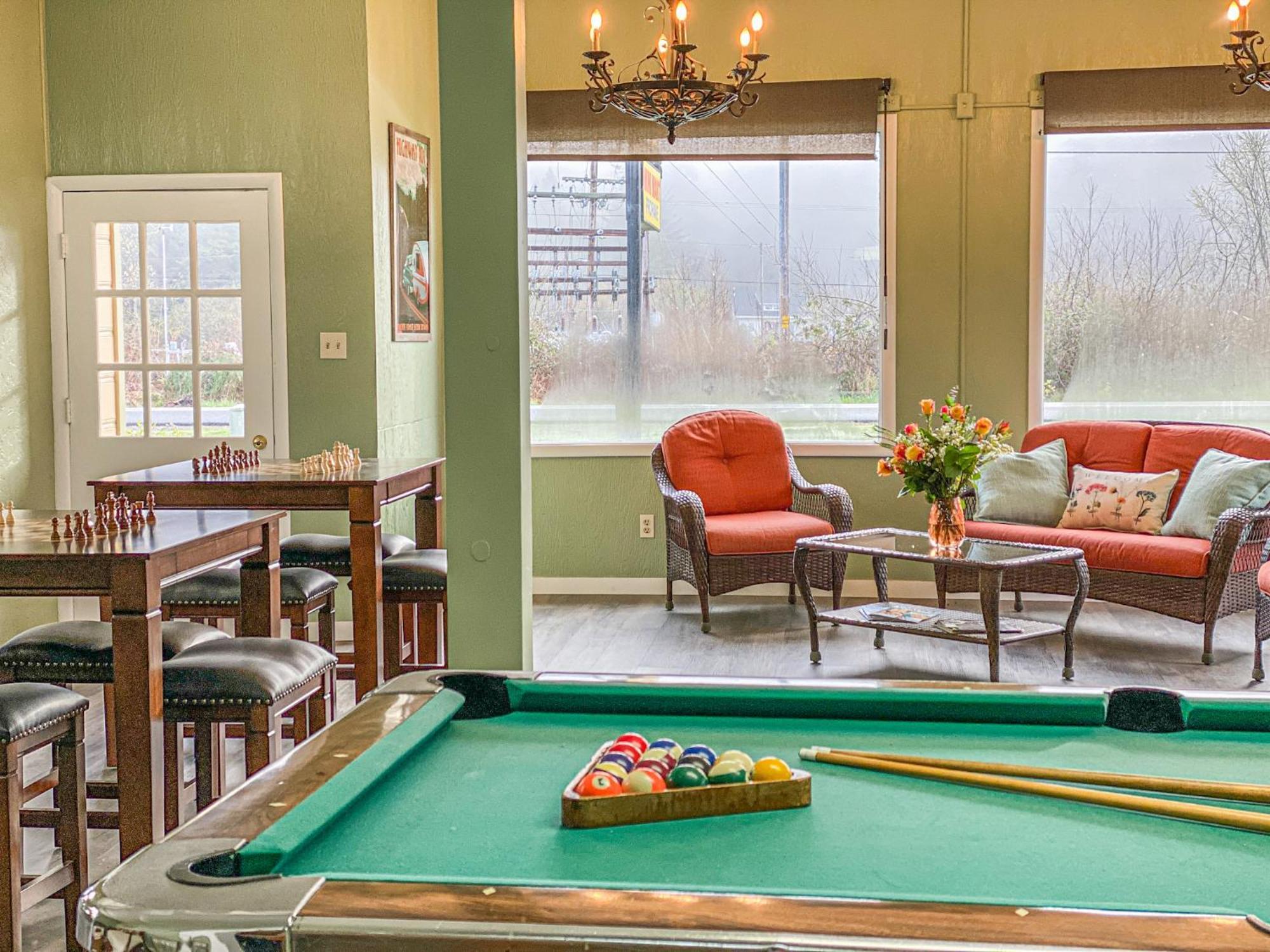 Riverview Cozy Home By The River Klamath Esterno foto